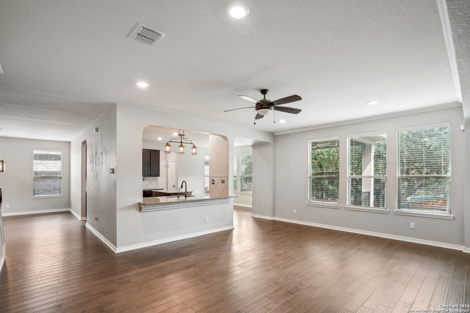 4602 SEBASTIAN OAK