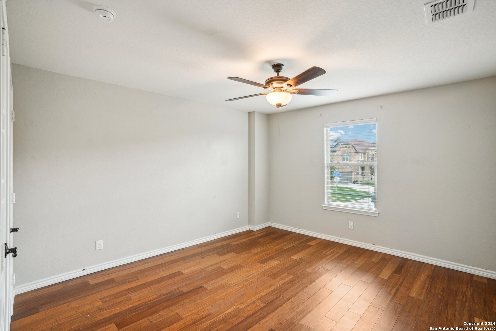 4602 SEBASTIAN OAK