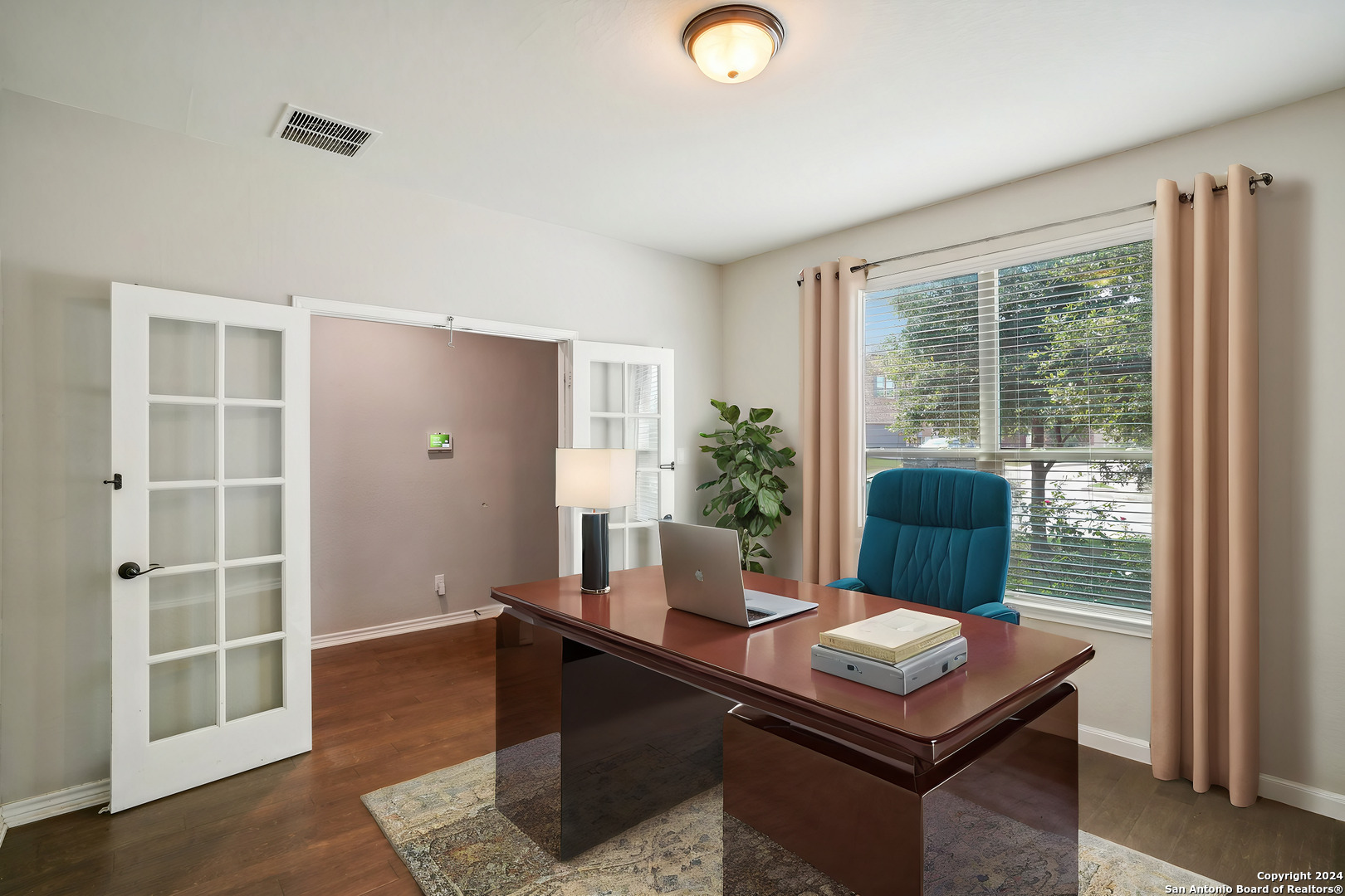 4602 SEBASTIAN OAK