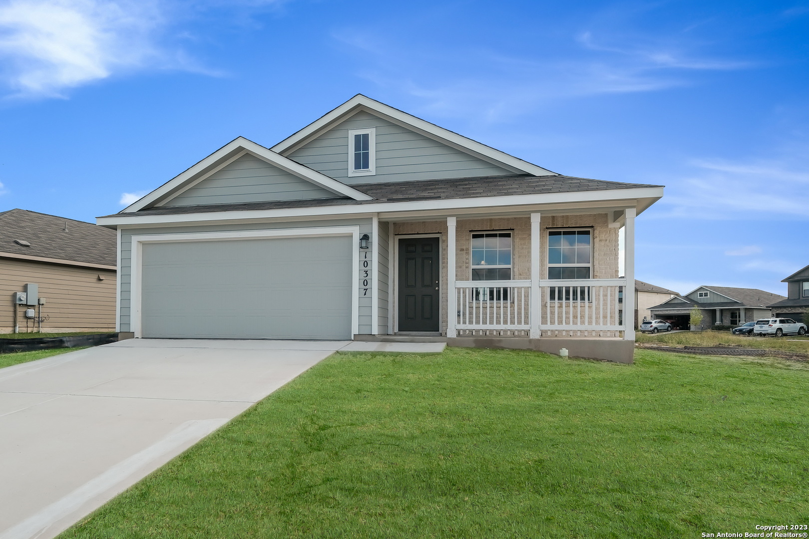 5325 Cloves Cove