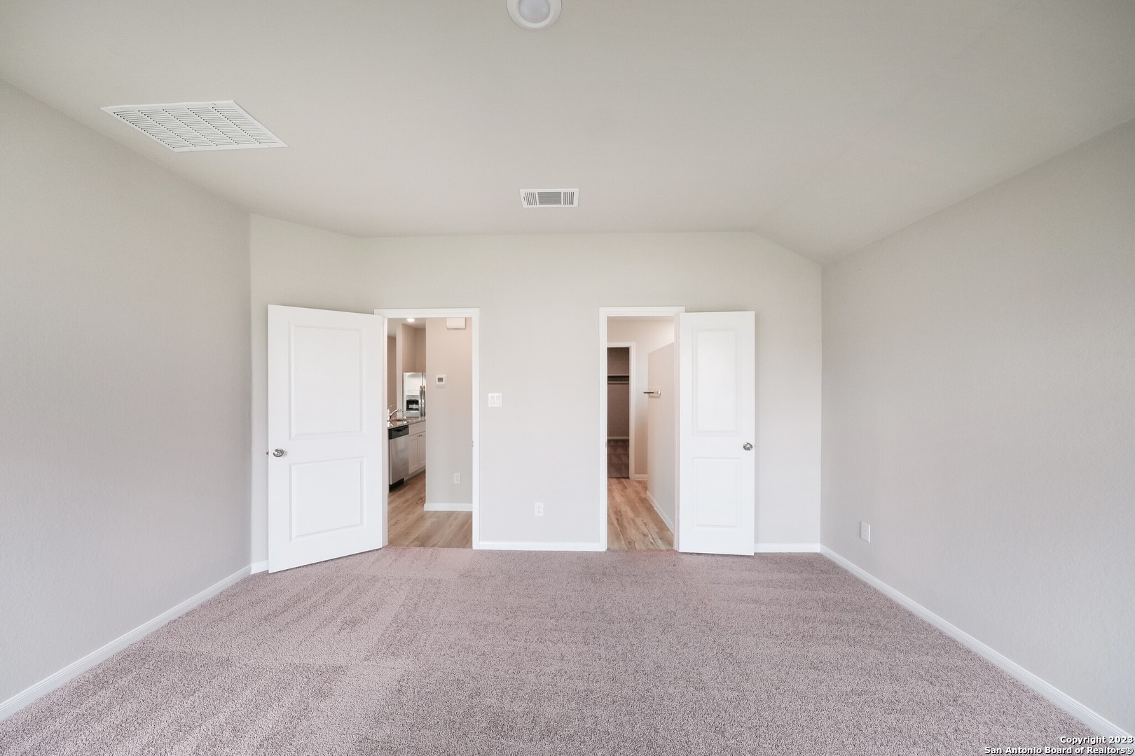 2509 Lake Hills