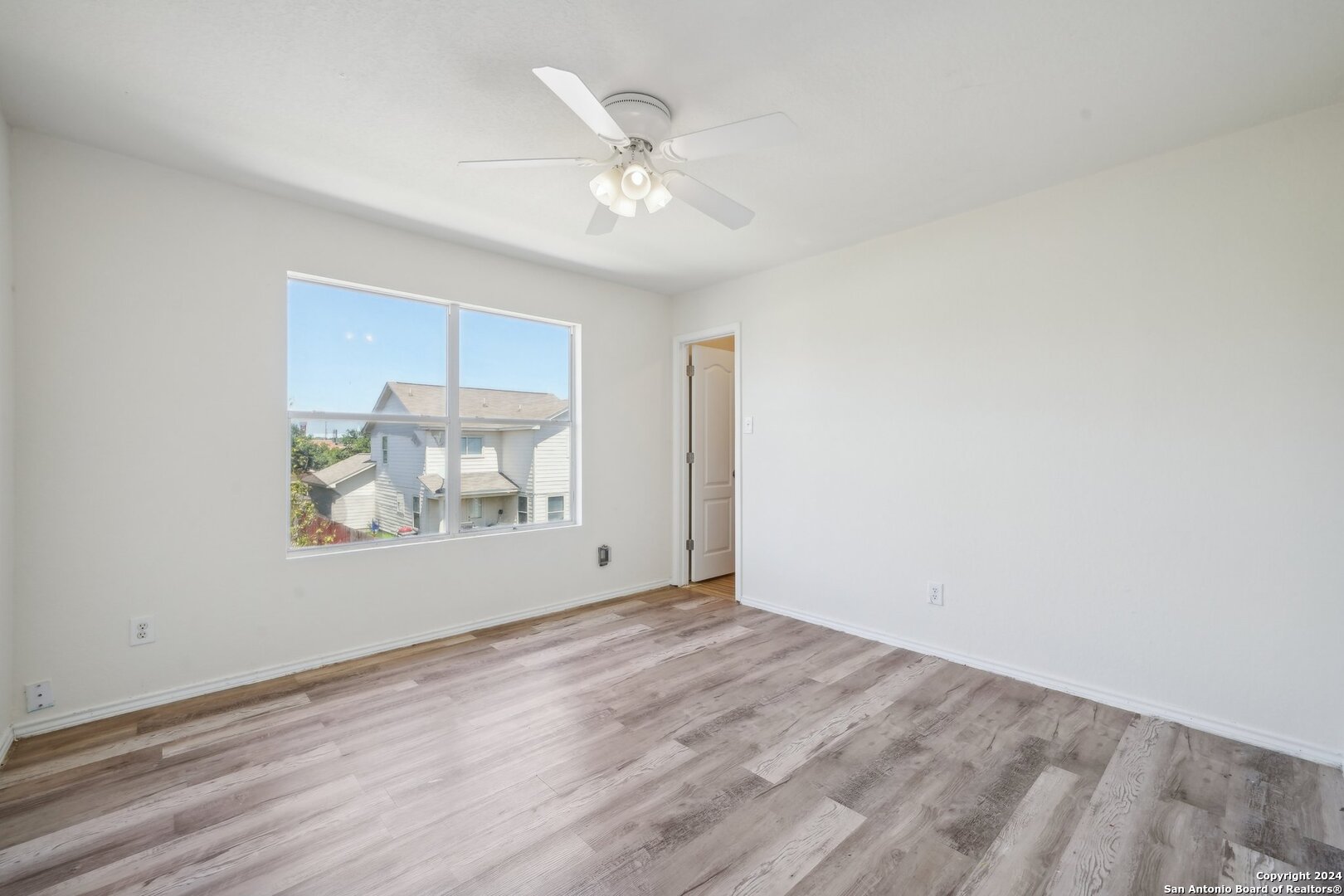 8803 LAGUNA RIO