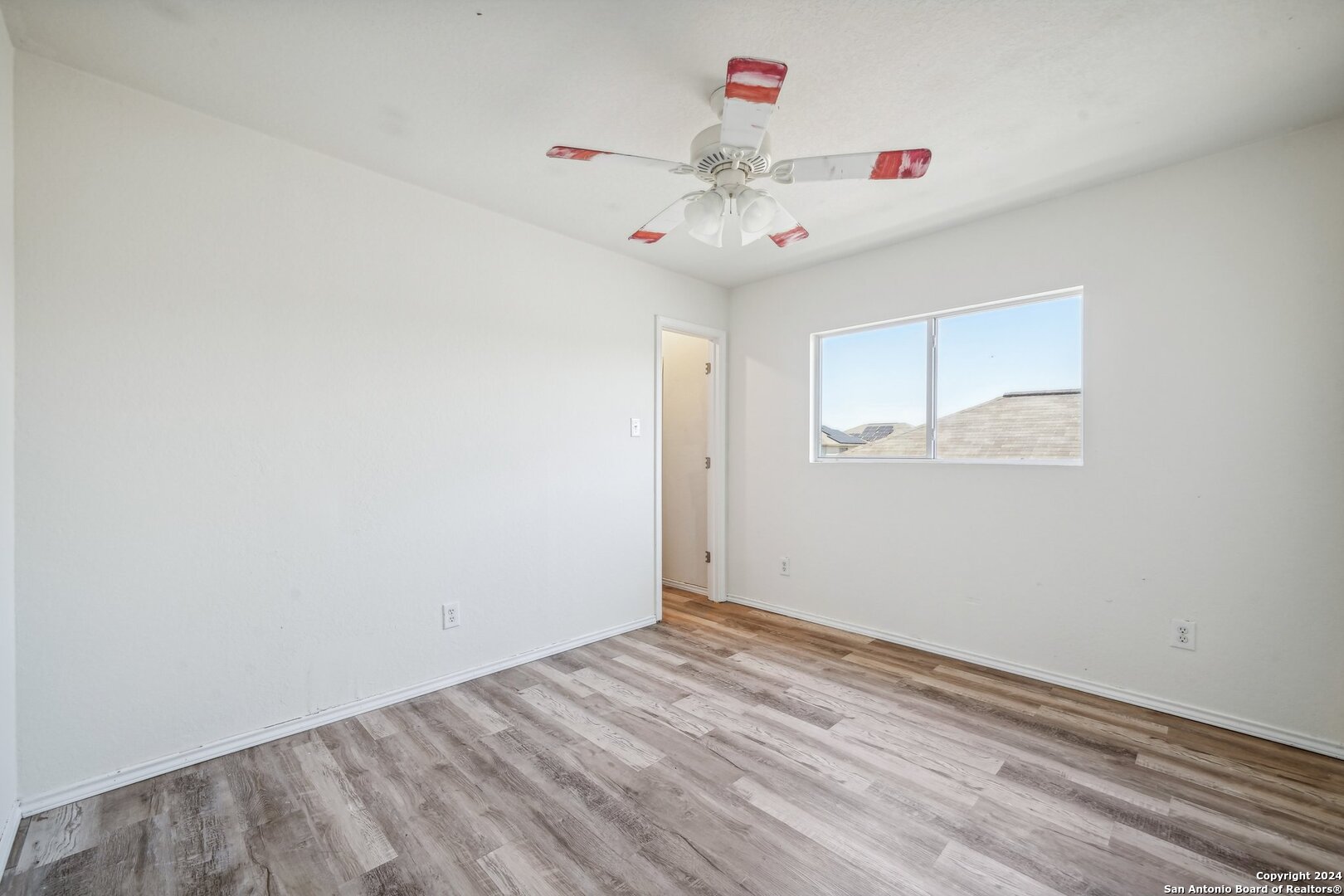 8803 LAGUNA RIO