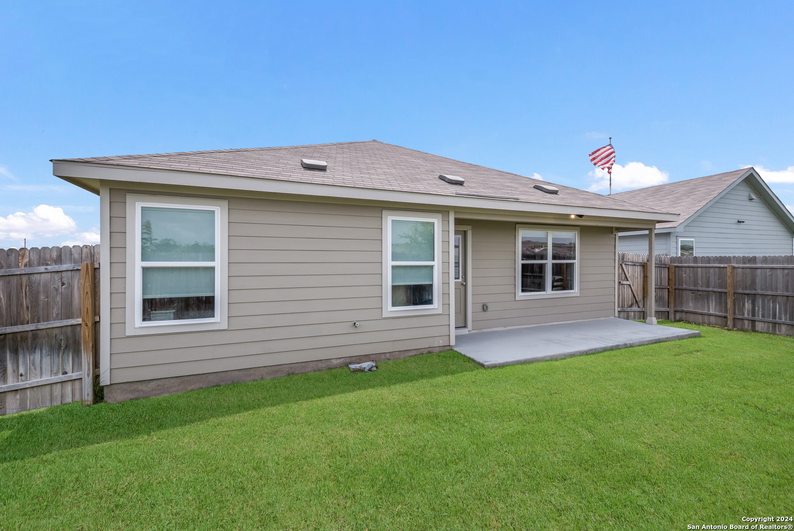 4927 Legacy Trail