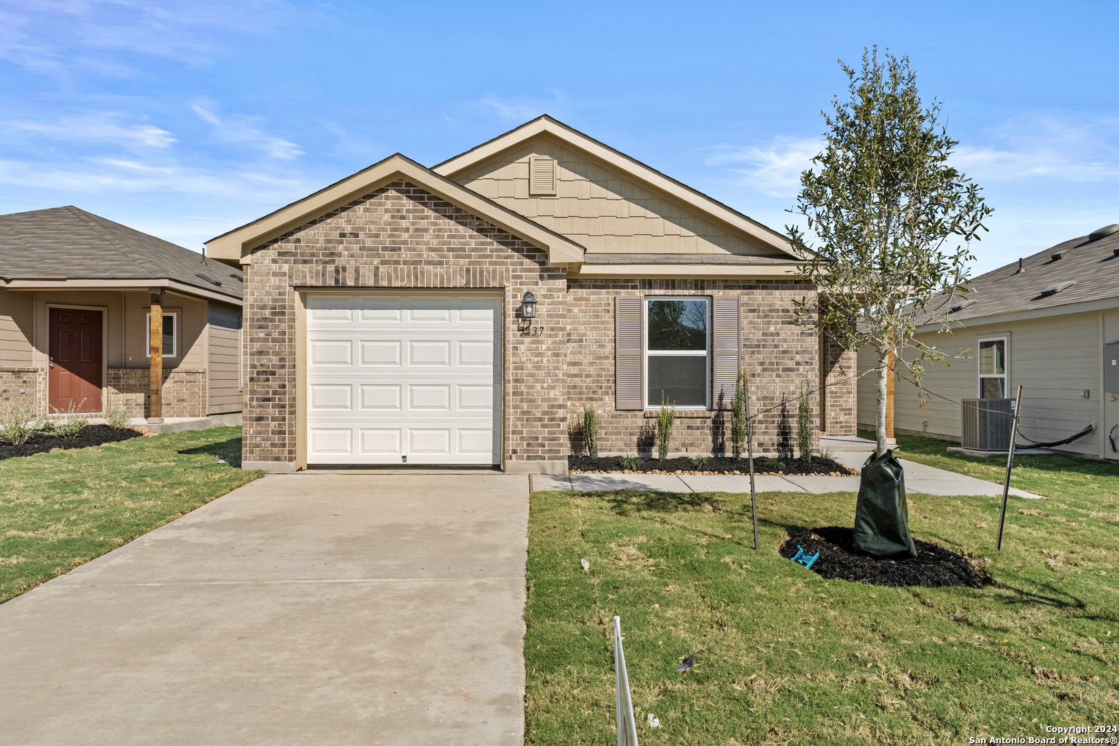 3437 McCrae Crossing