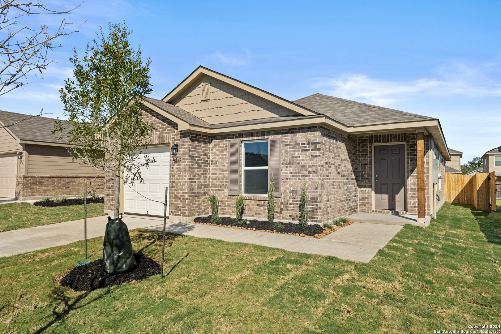 3437 McCrae Crossing