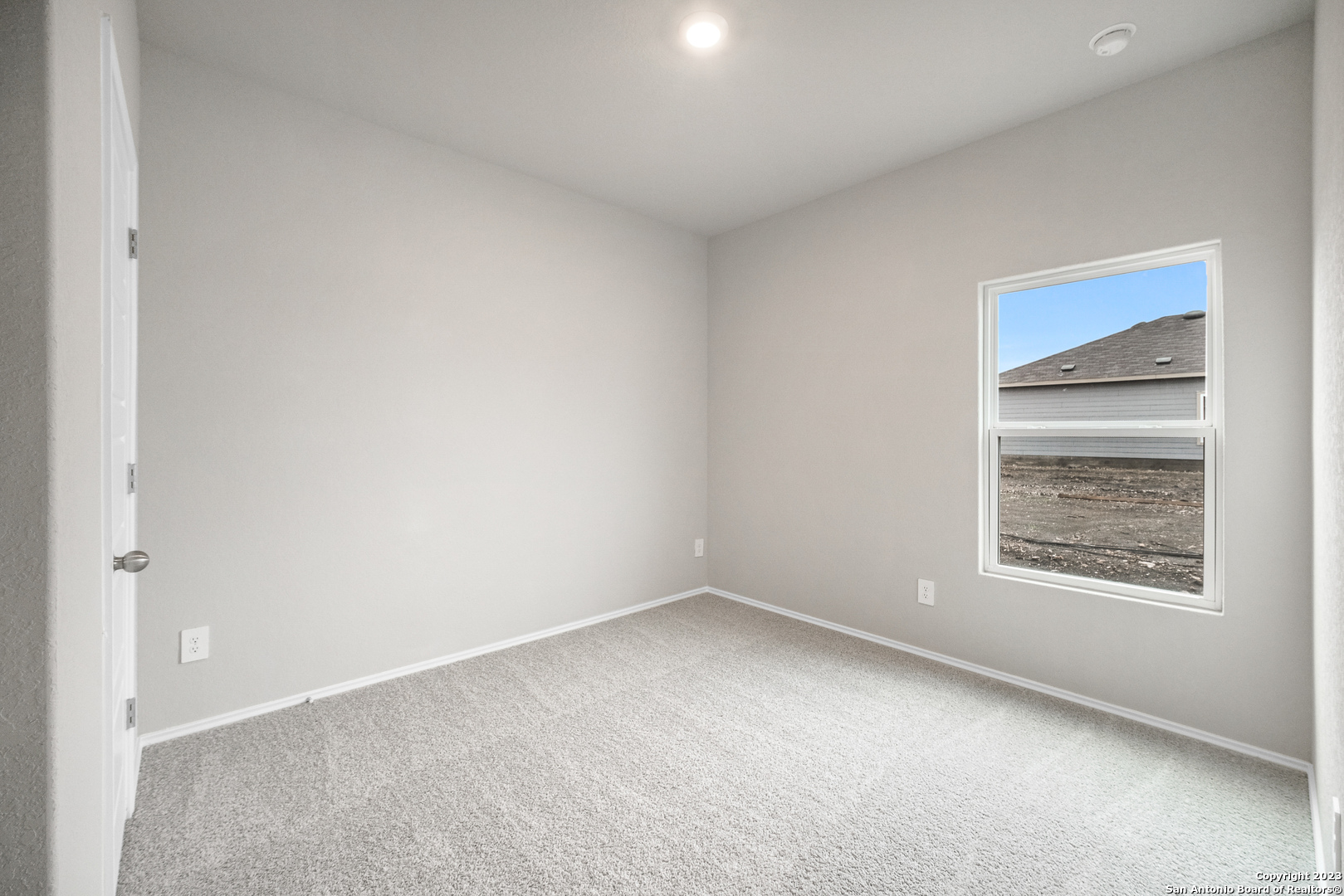 1515 W Chavaneaux Rd