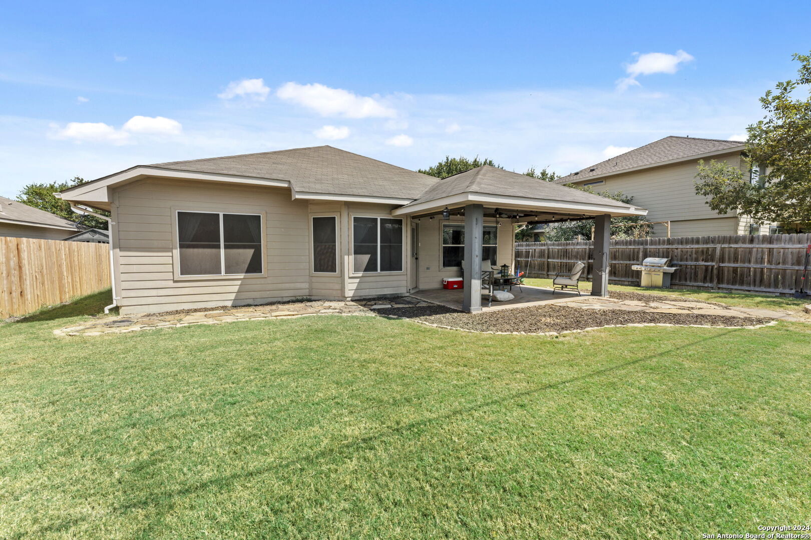 562 Roadrunner Ave