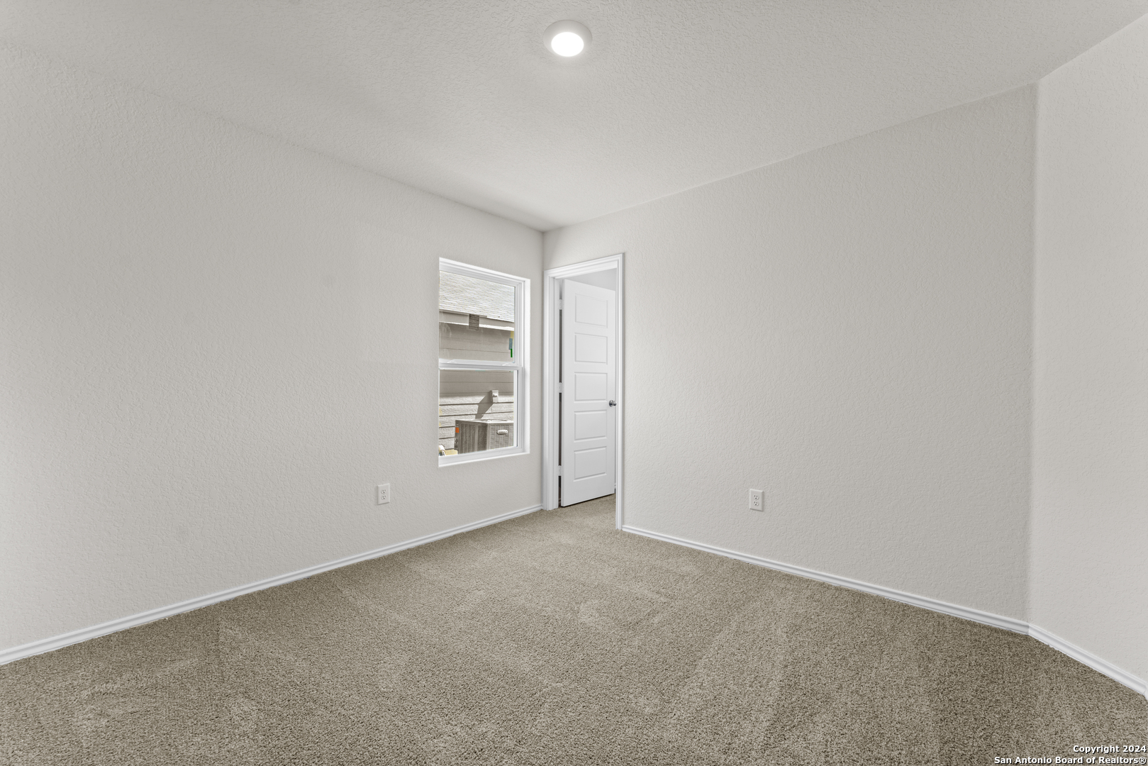 20724 Olive Grove