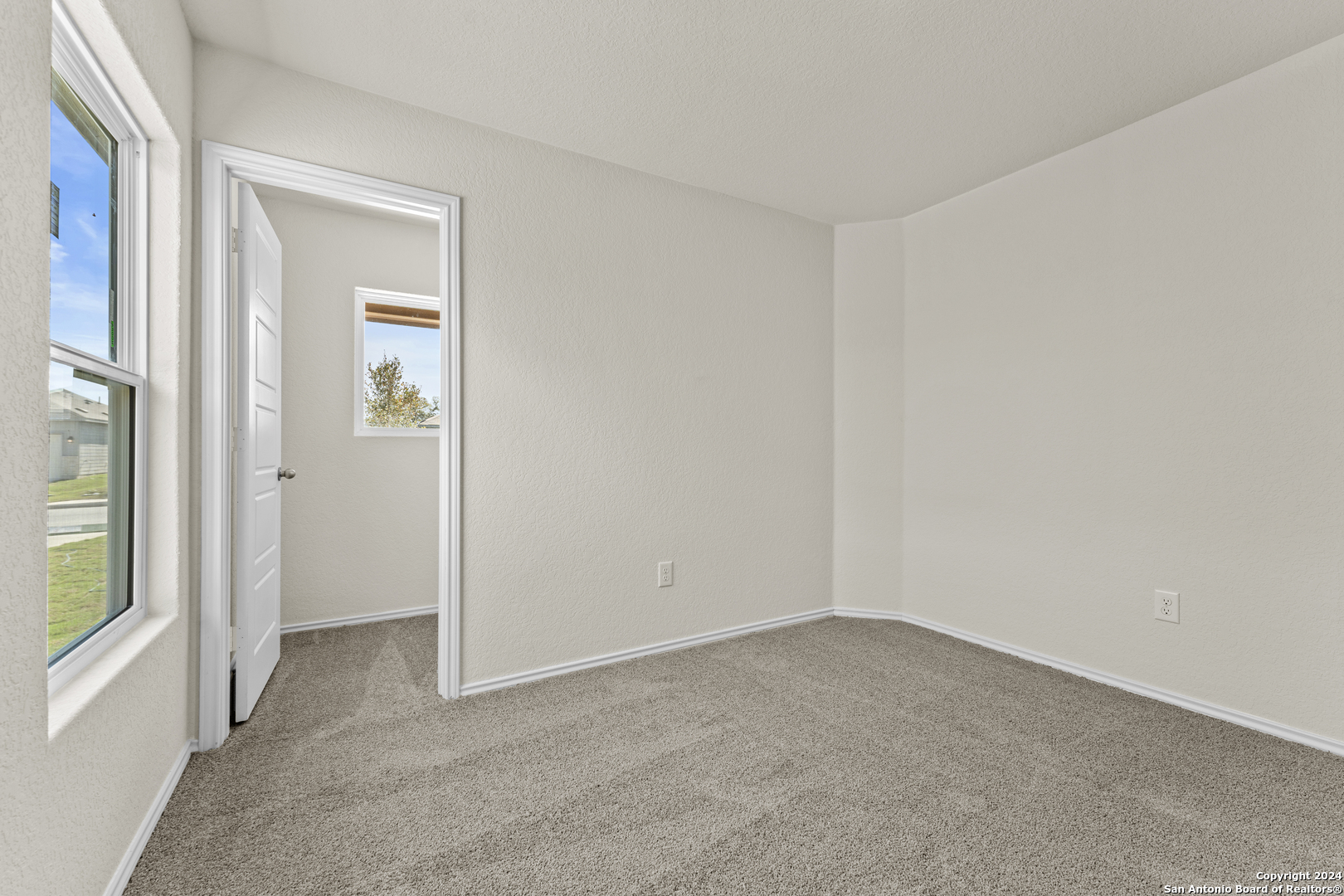 20724 Olive Grove