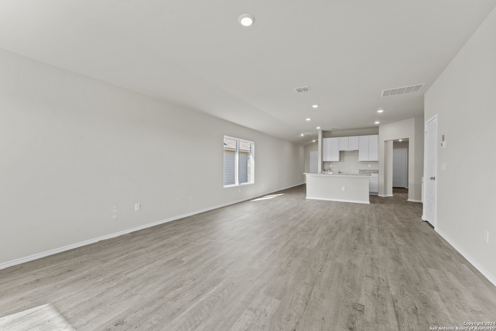 9637 Garnet Grove
