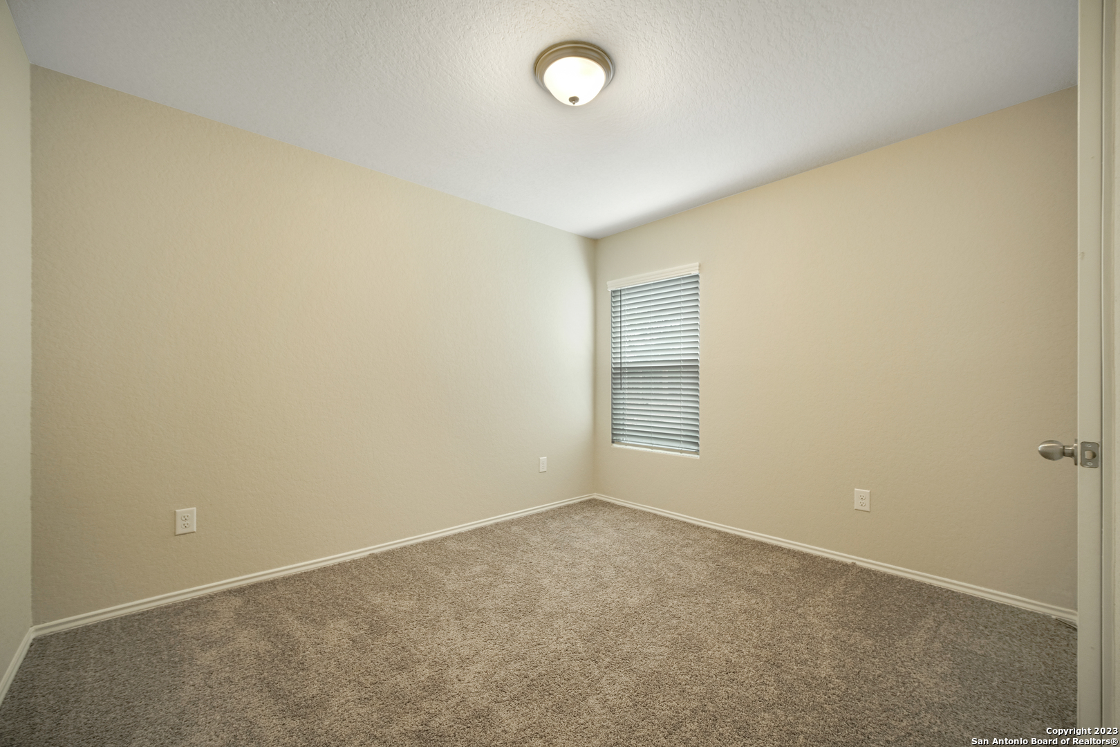 20728 Olive Grove