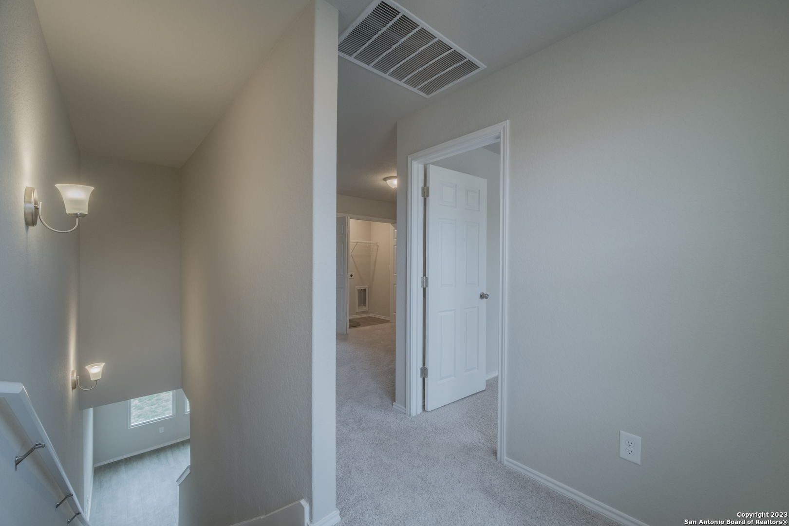 1822 Charlie Cove