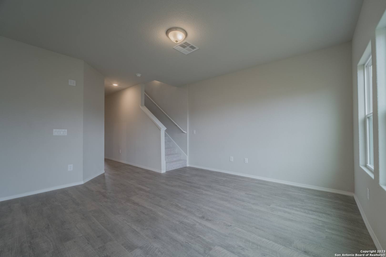1822 Charlie Cove
