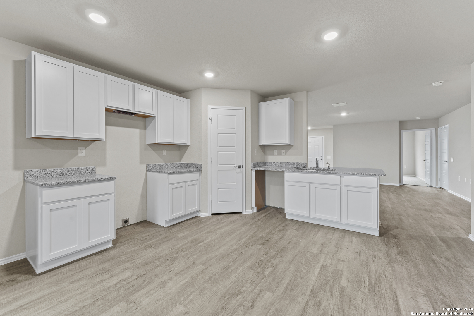 1534 Outrigger Way