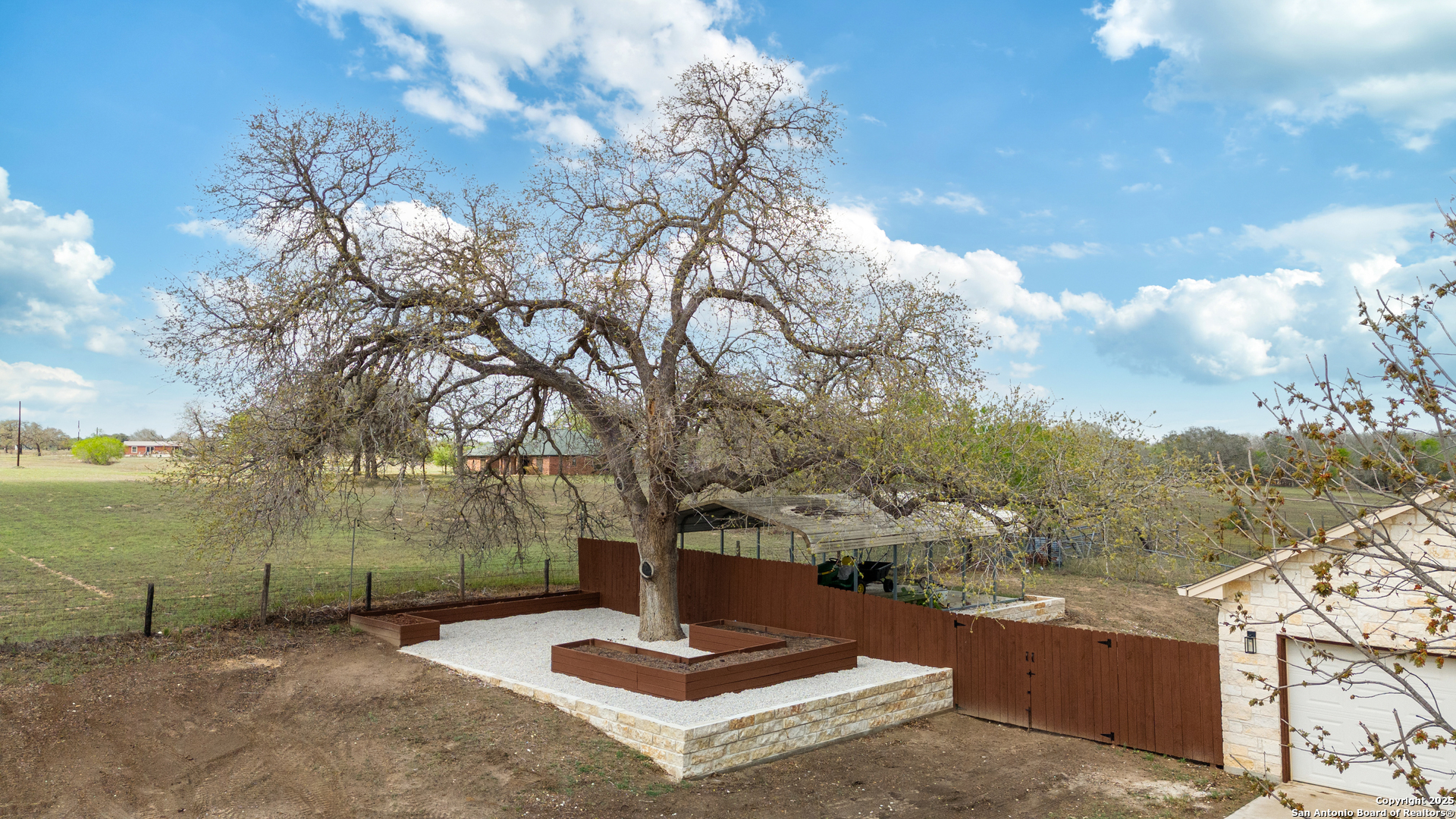 956 County Road 304