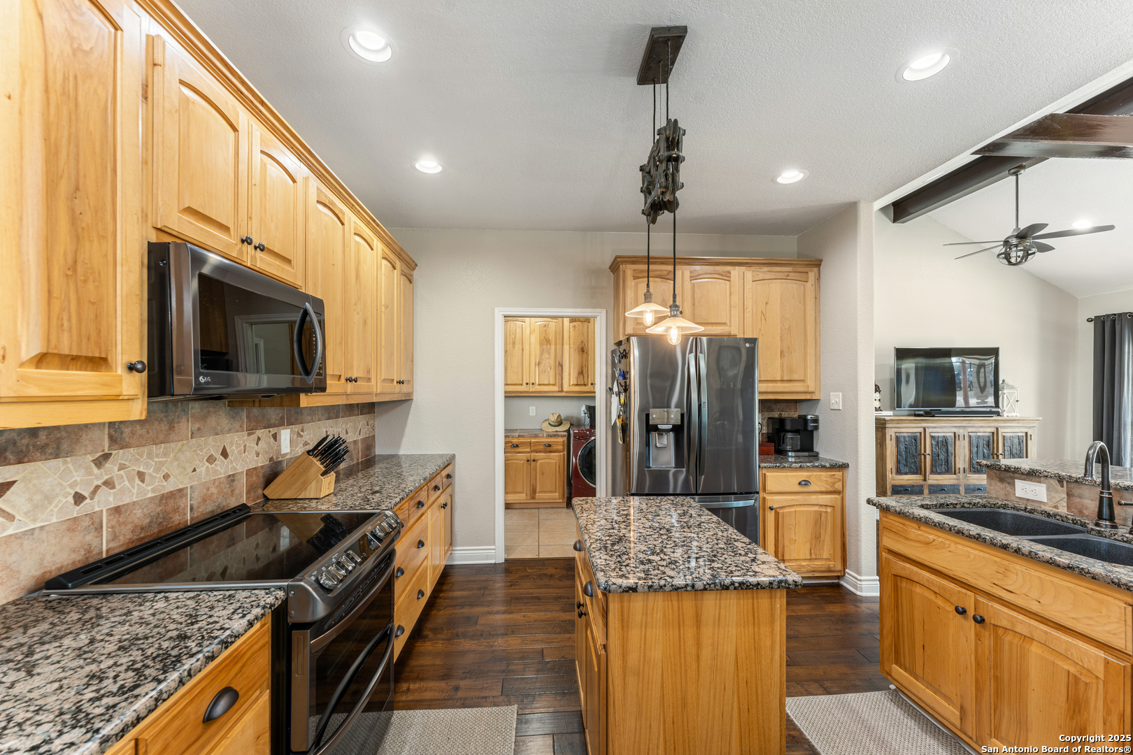 956 County Road 304