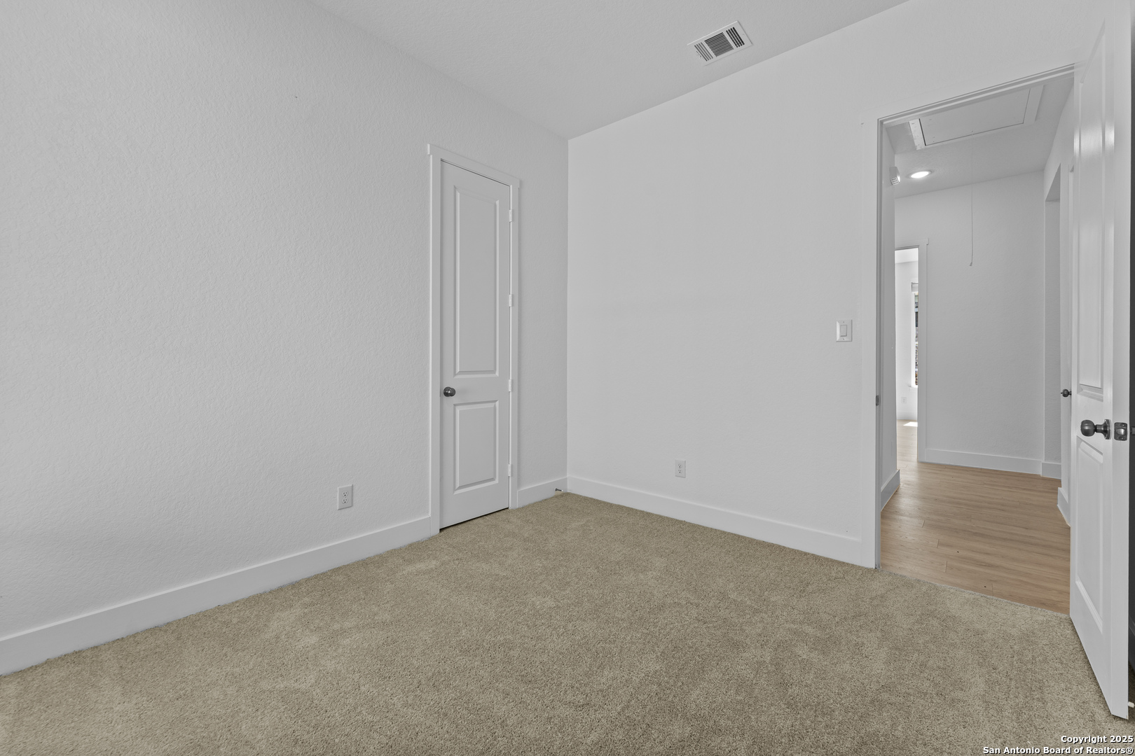 5536 Paschal Park