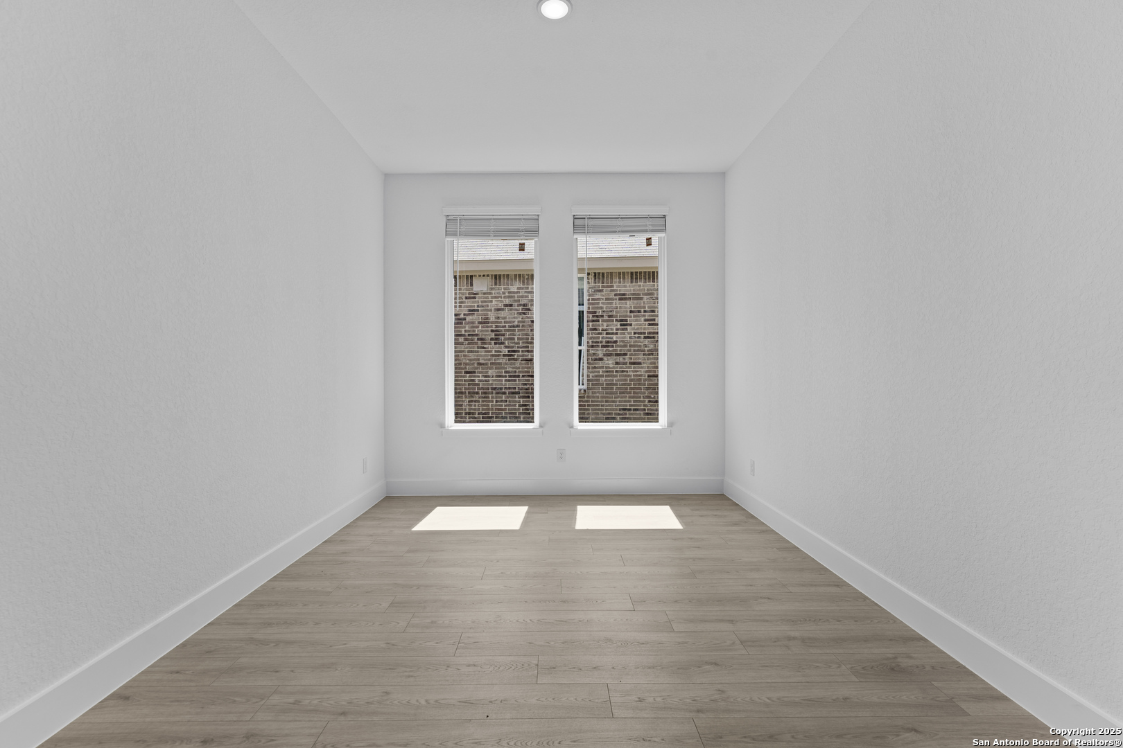 5536 Paschal Park