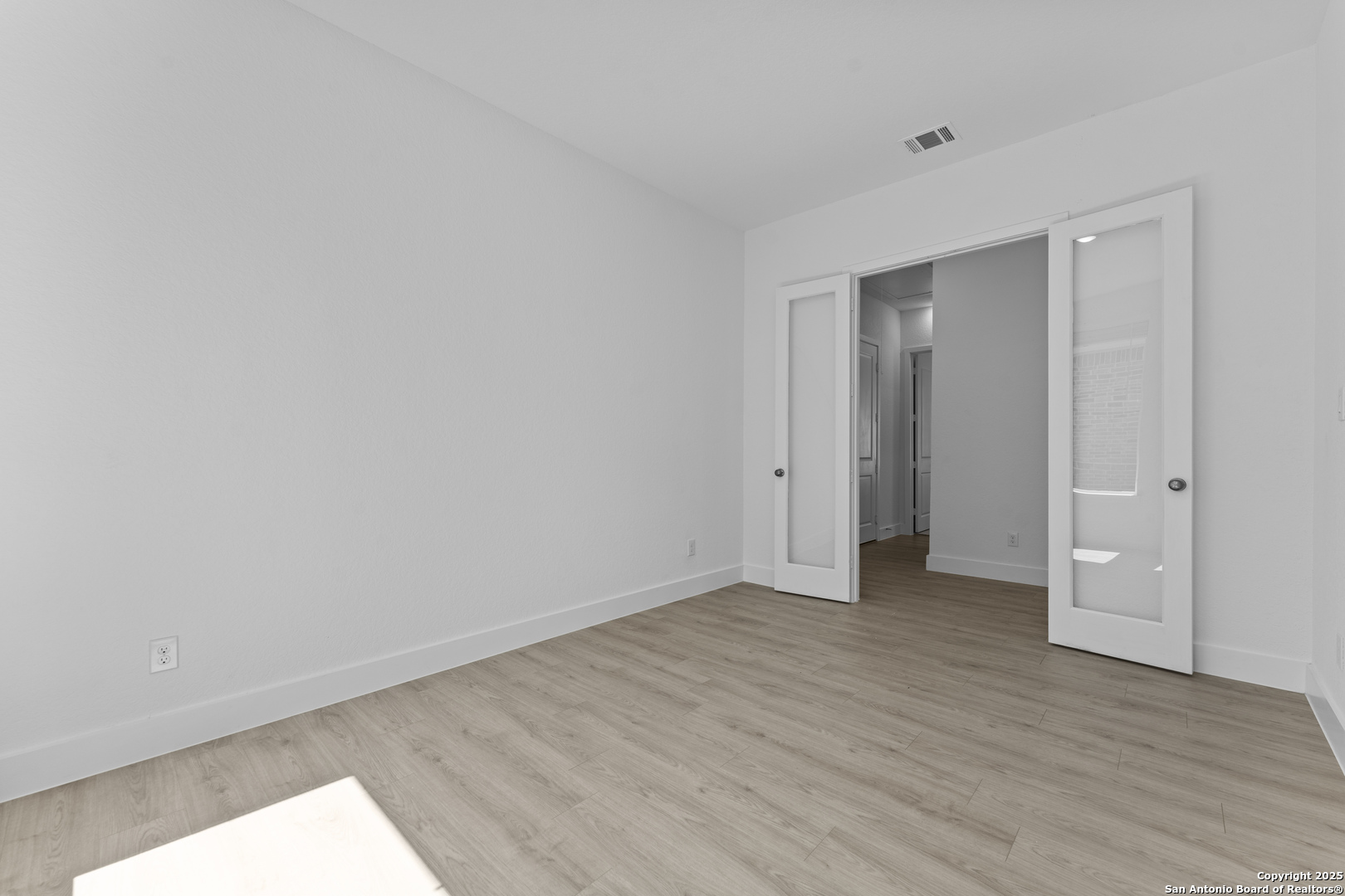 5536 Paschal Park