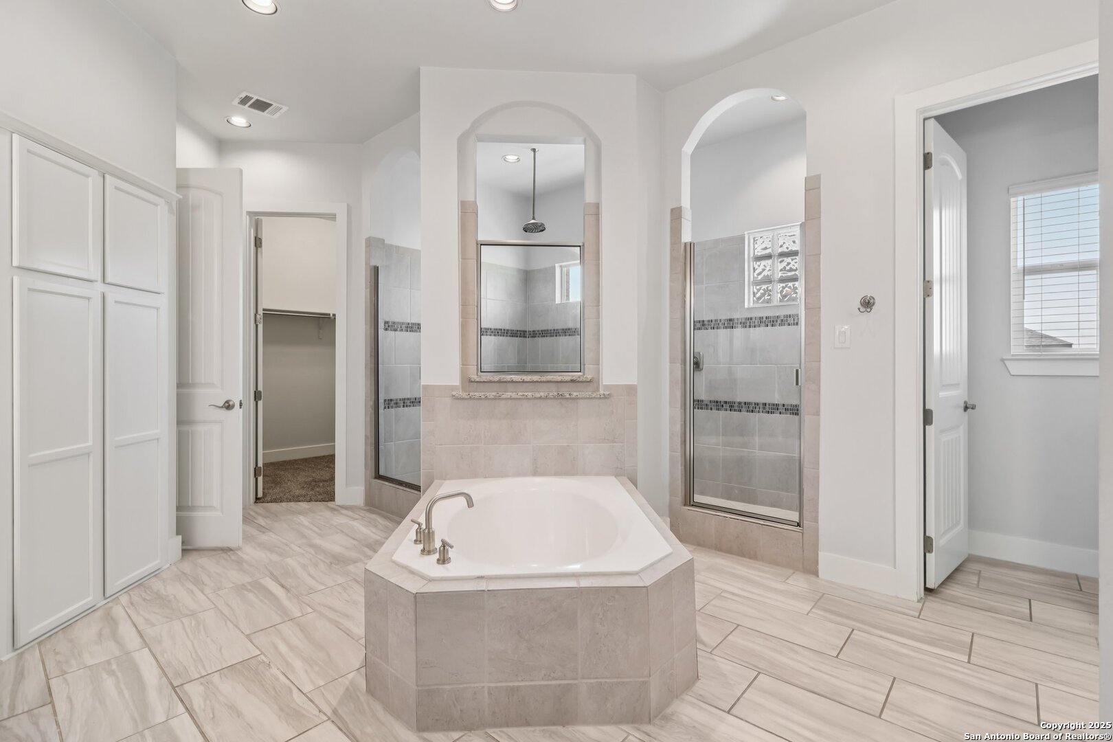 31037 Clover Pass