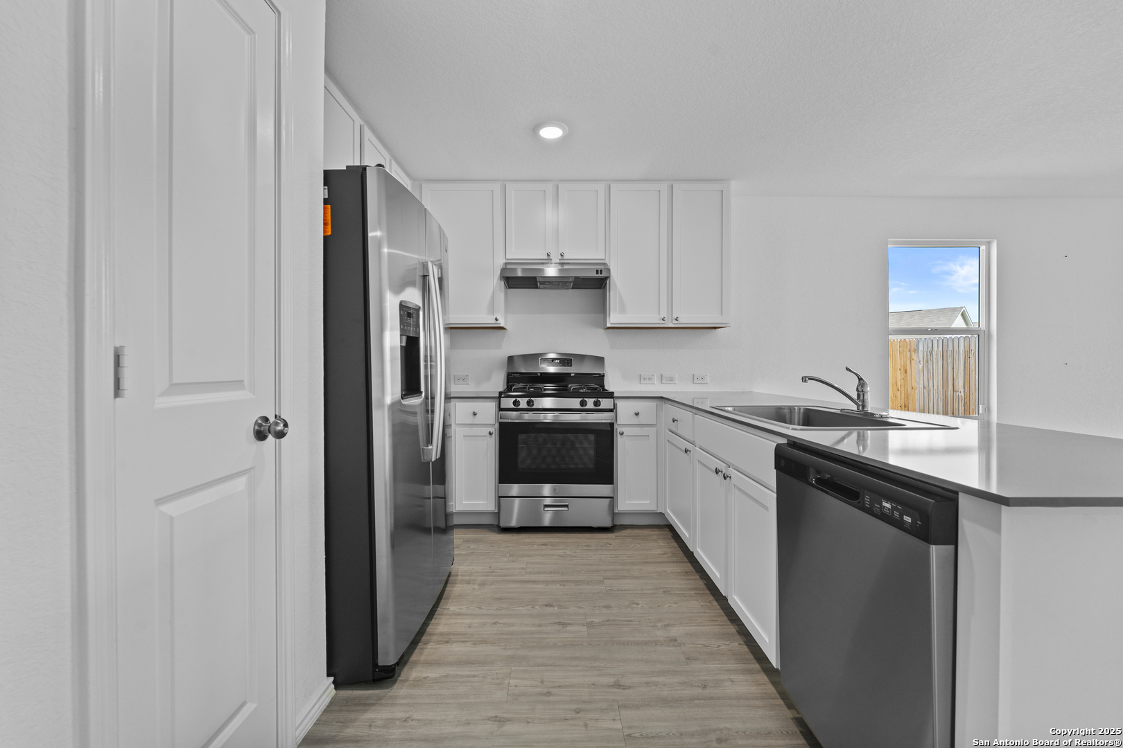 100 Vista View
