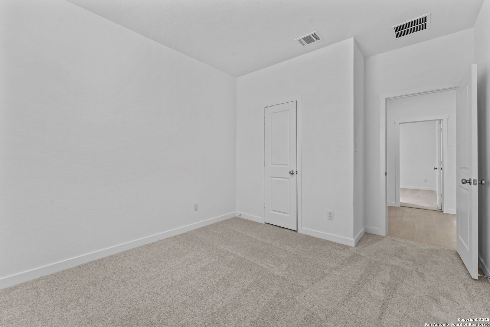 724 Horsetail Ln