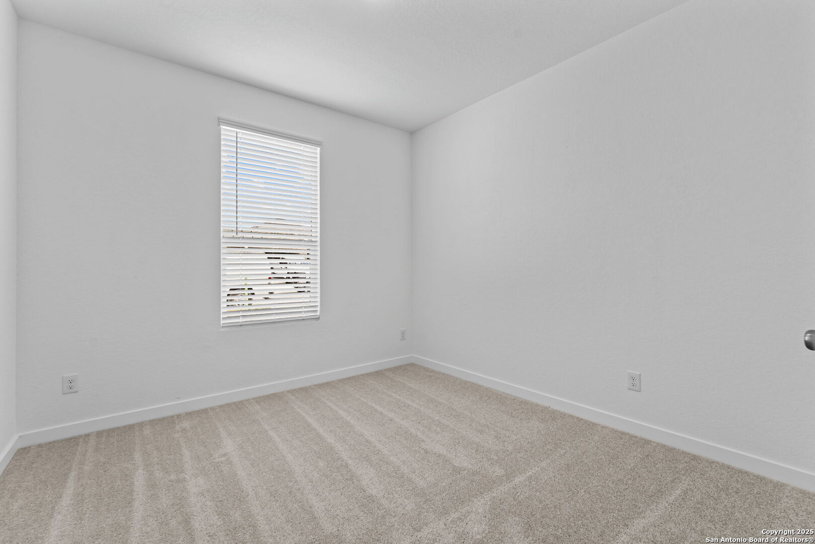724 Horsetail Ln