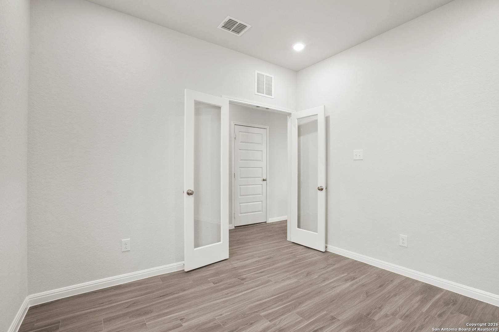 104 High Fence Road