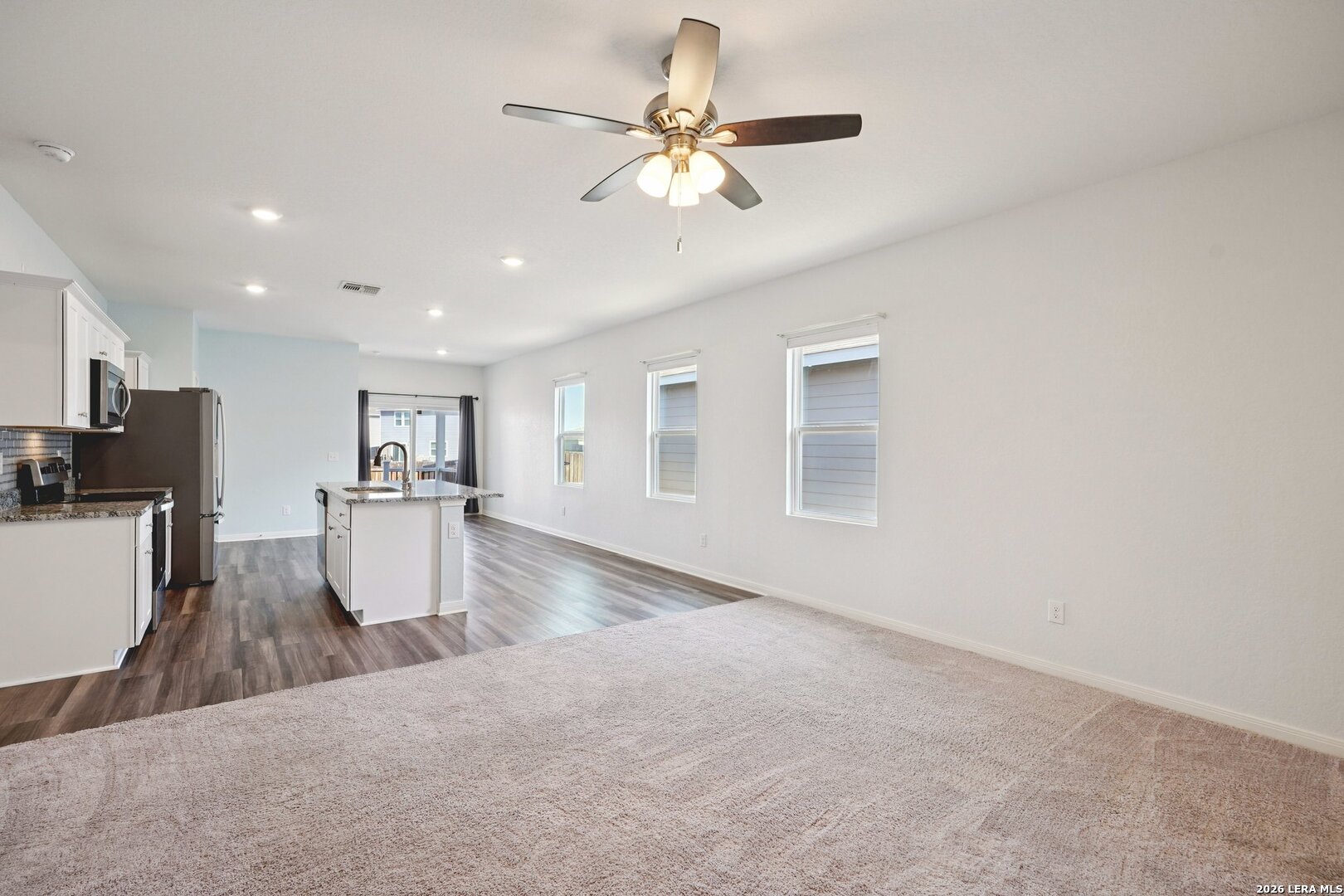 14359 Elkhorn