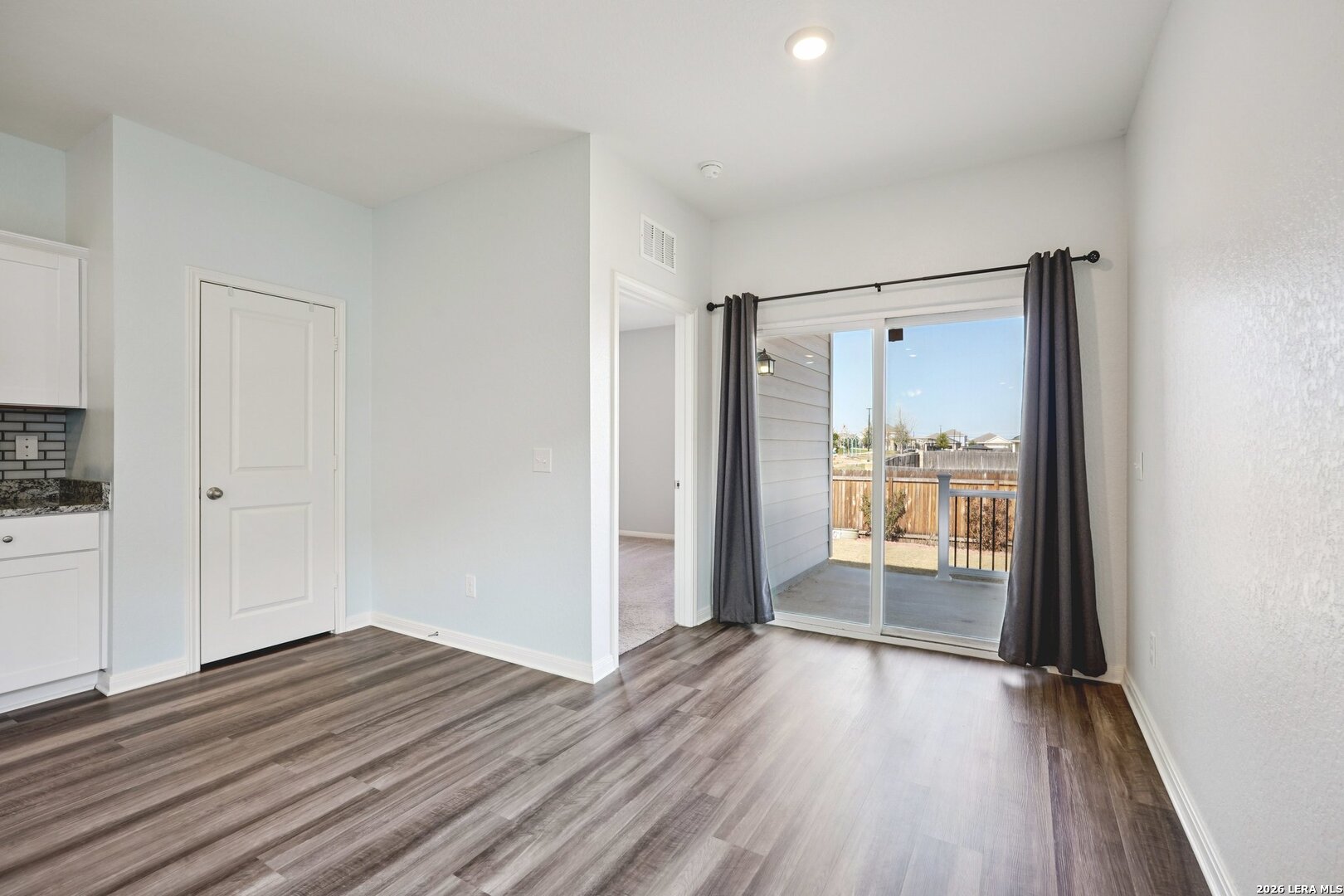 14359 Elkhorn