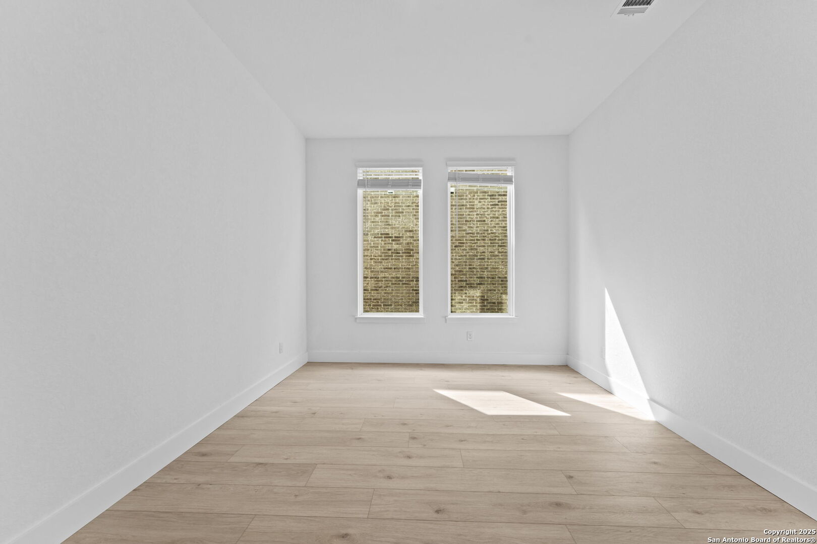 5512 Paschal Park