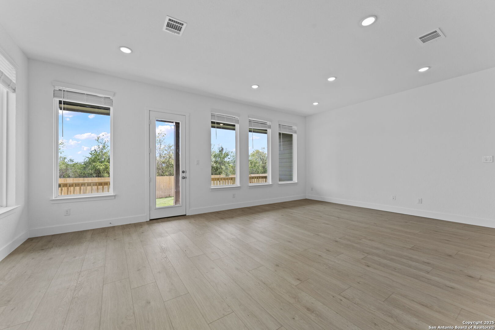 5512 Paschal Park