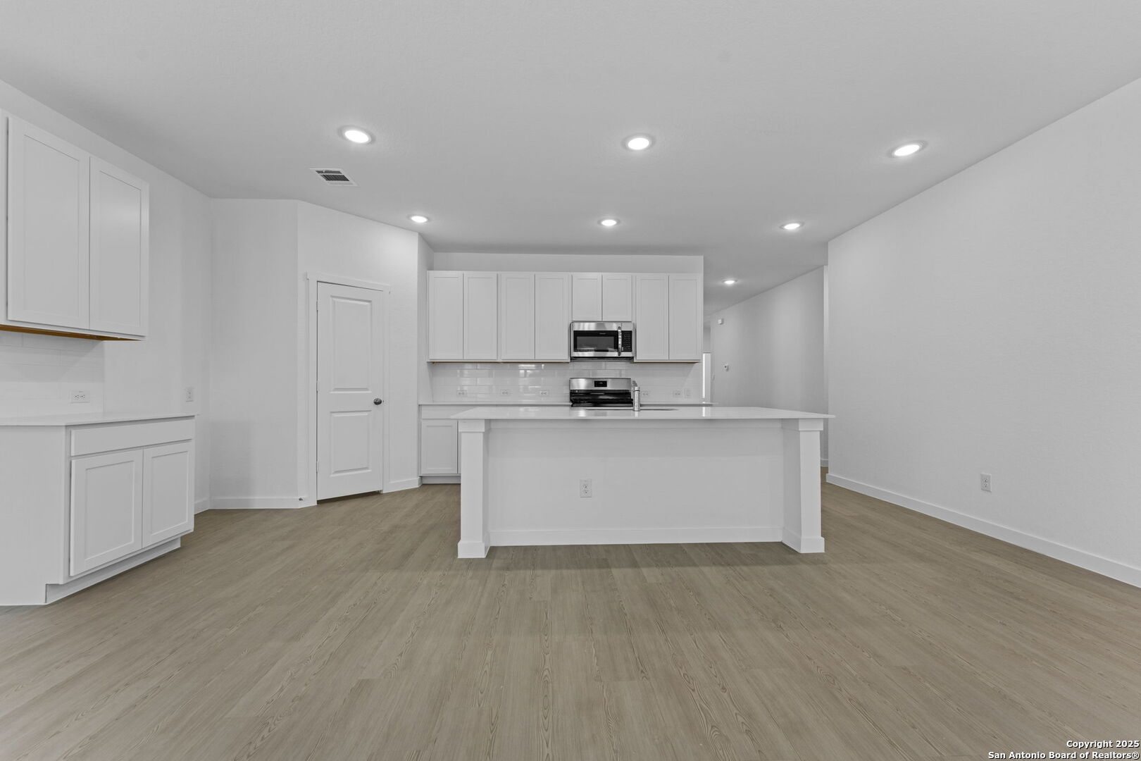 1225 Twisted Creek