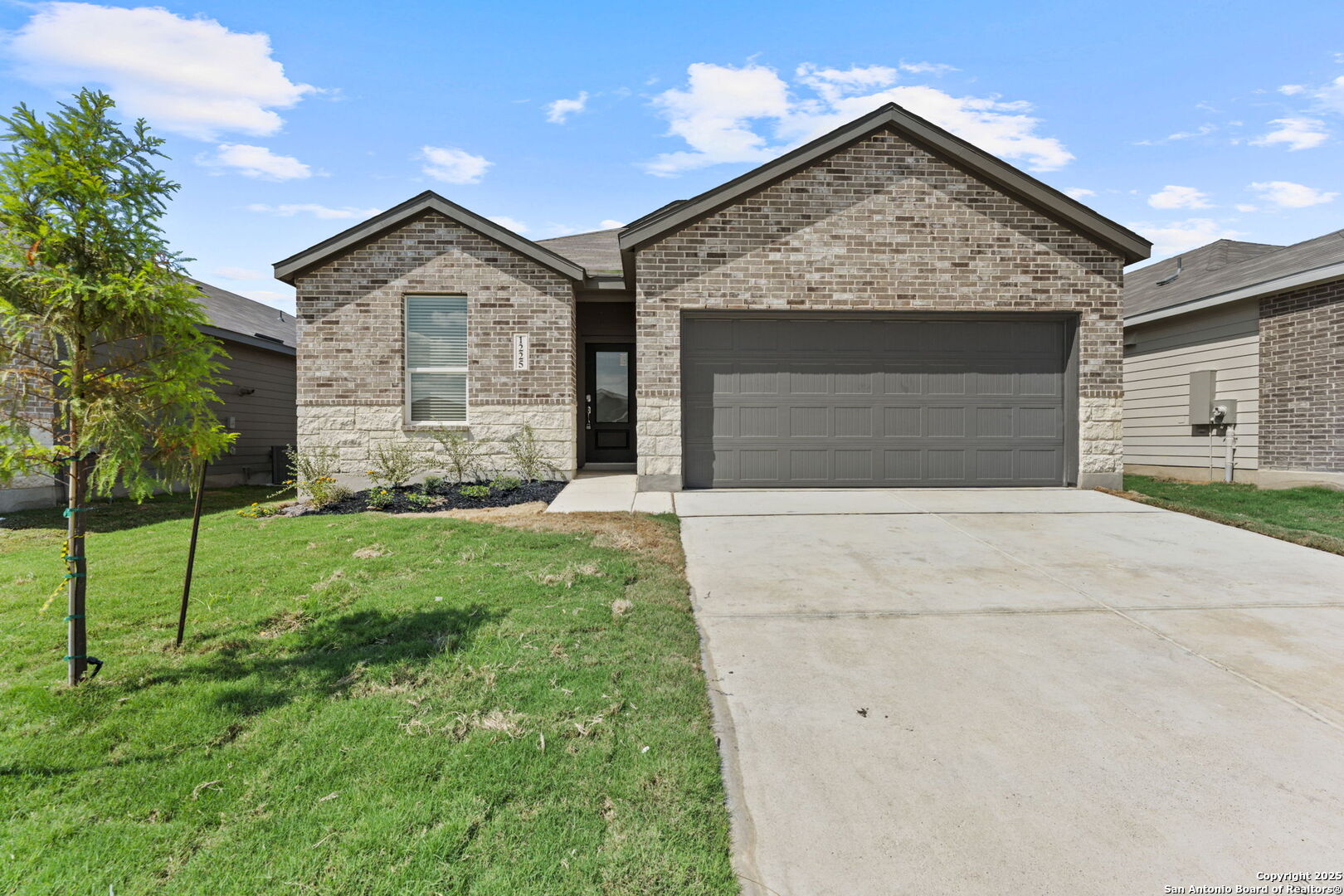 1225 Twisted Creek
