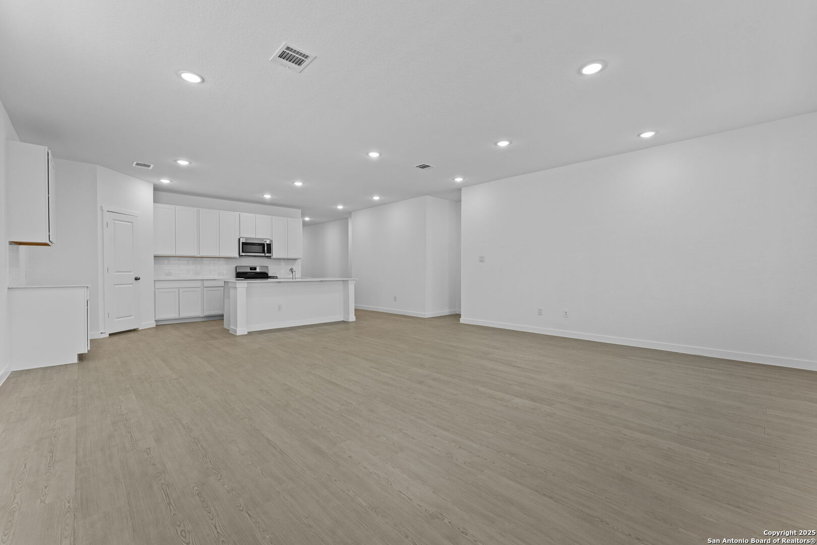 1225 Twisted Creek