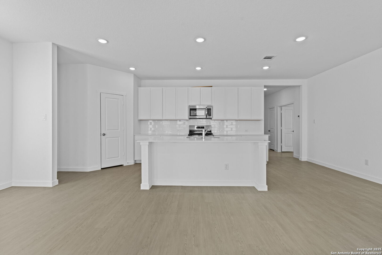 1240 Fox Wing Way