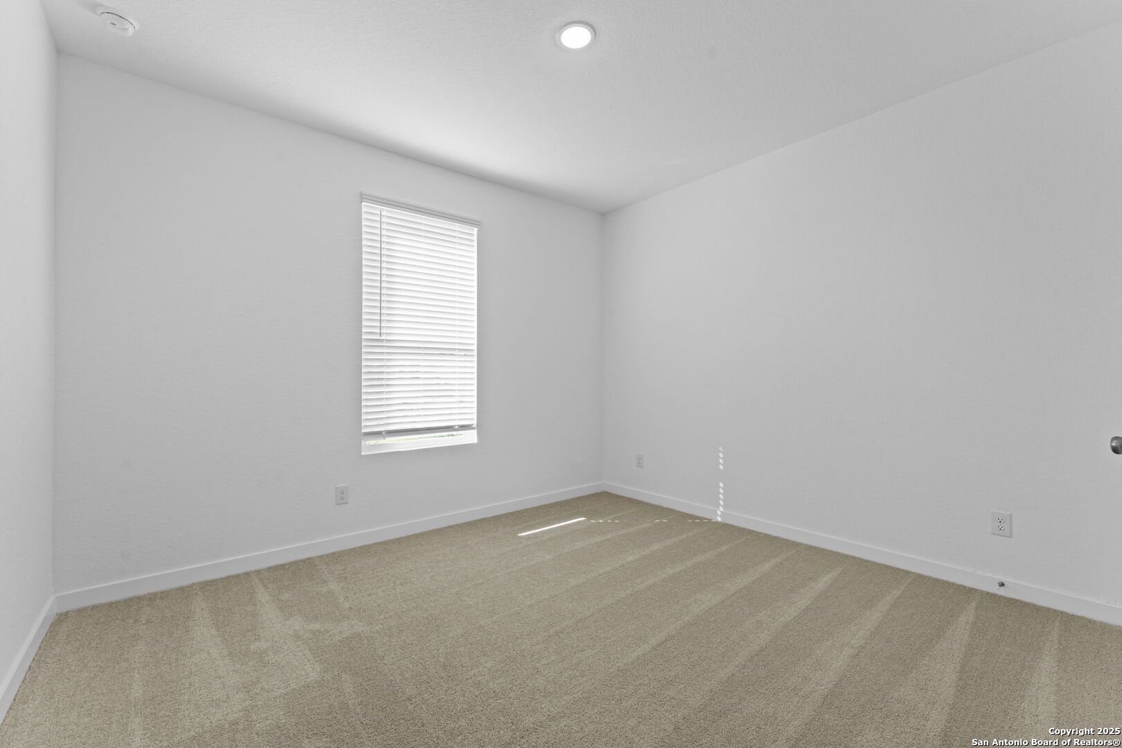 1240 Fox Wing Way