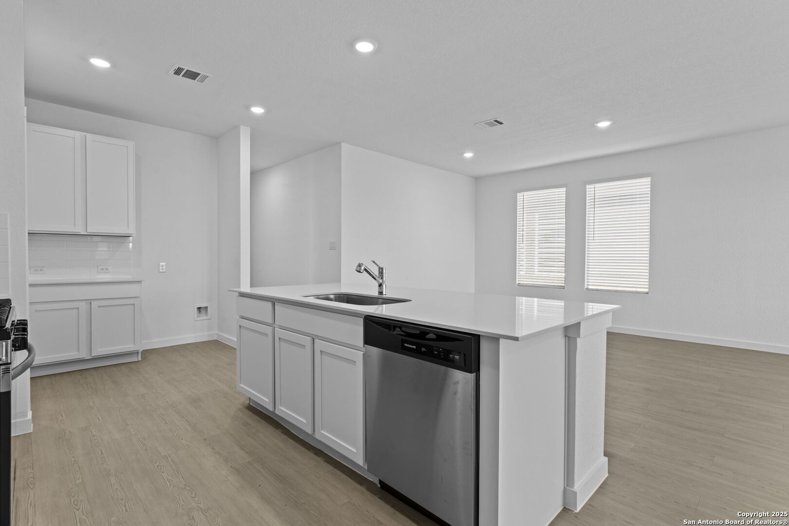 1228 Twisted Creek