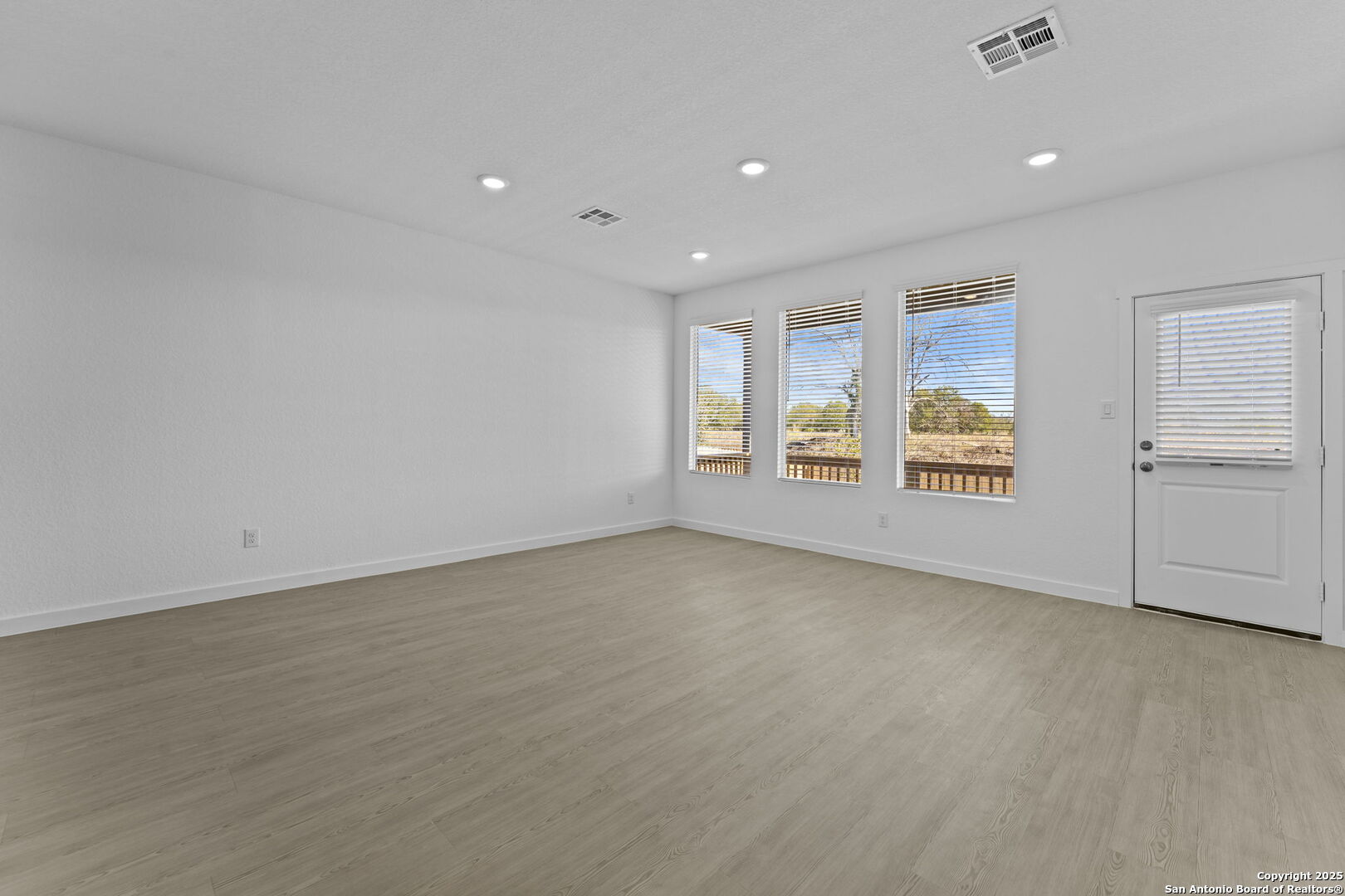 1228 Twisted Creek