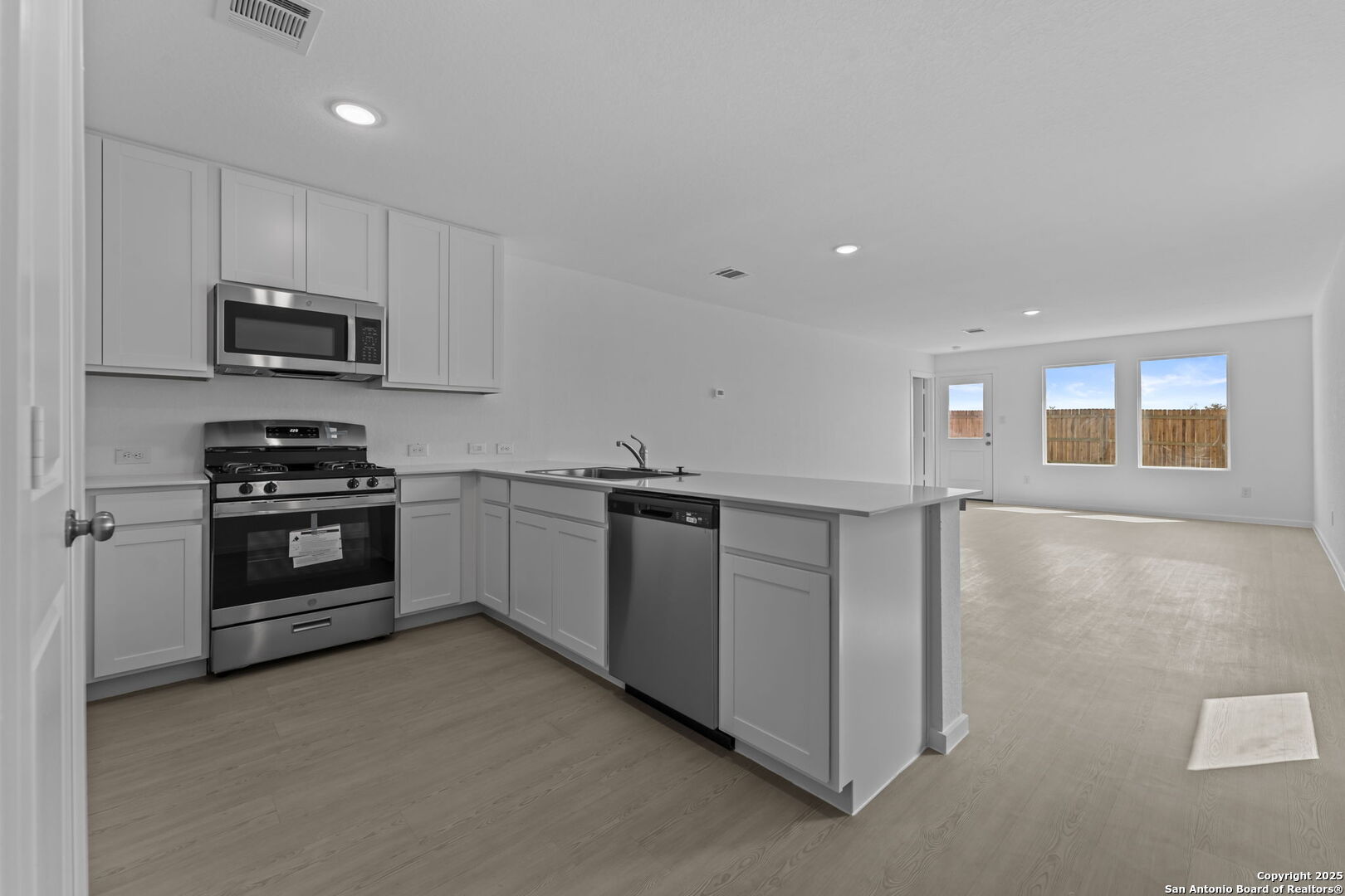 3769 Swift Fox Rd