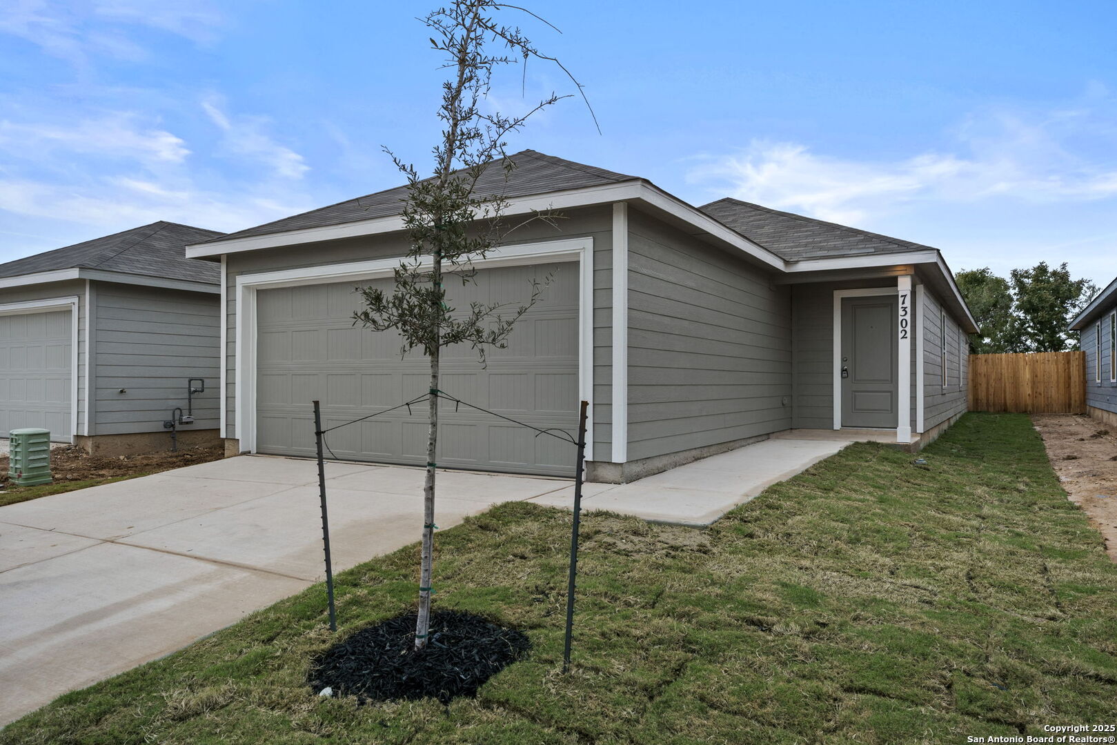 7302 Brownleaf Dr