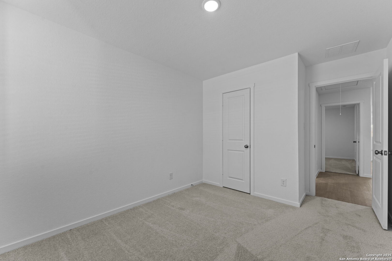 7318 Brownleaf Dr