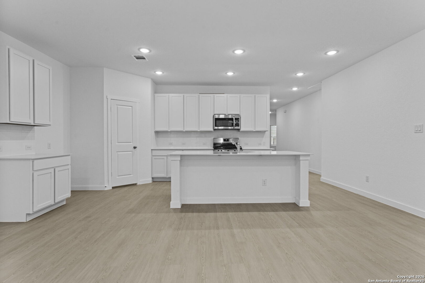 1209 Twisted Creek