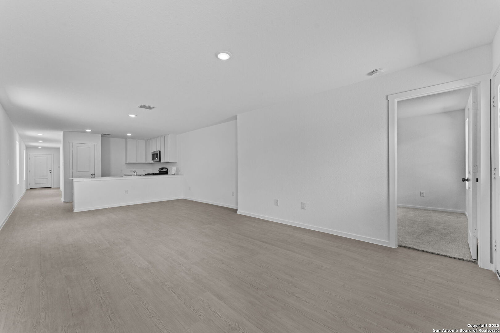 7207 Brownleaf Dr