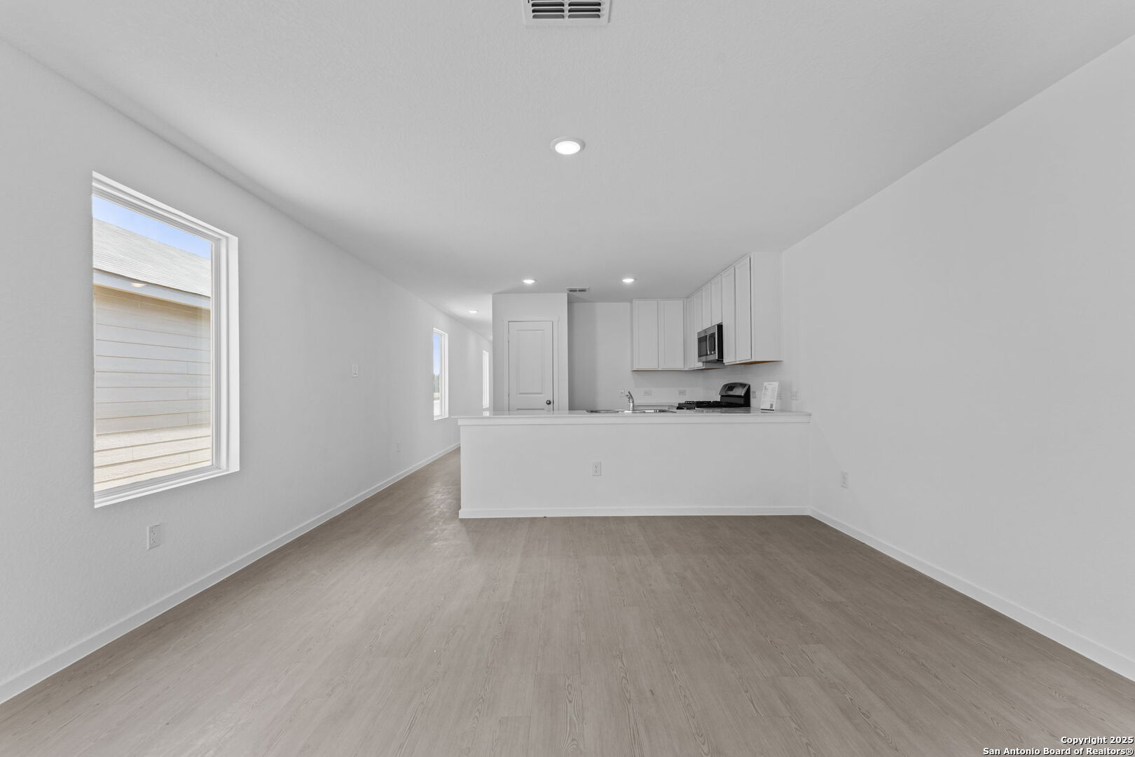 7207 Brownleaf Dr