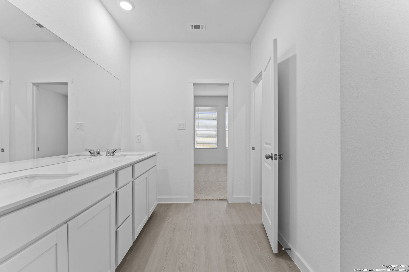 6611 Titan Park