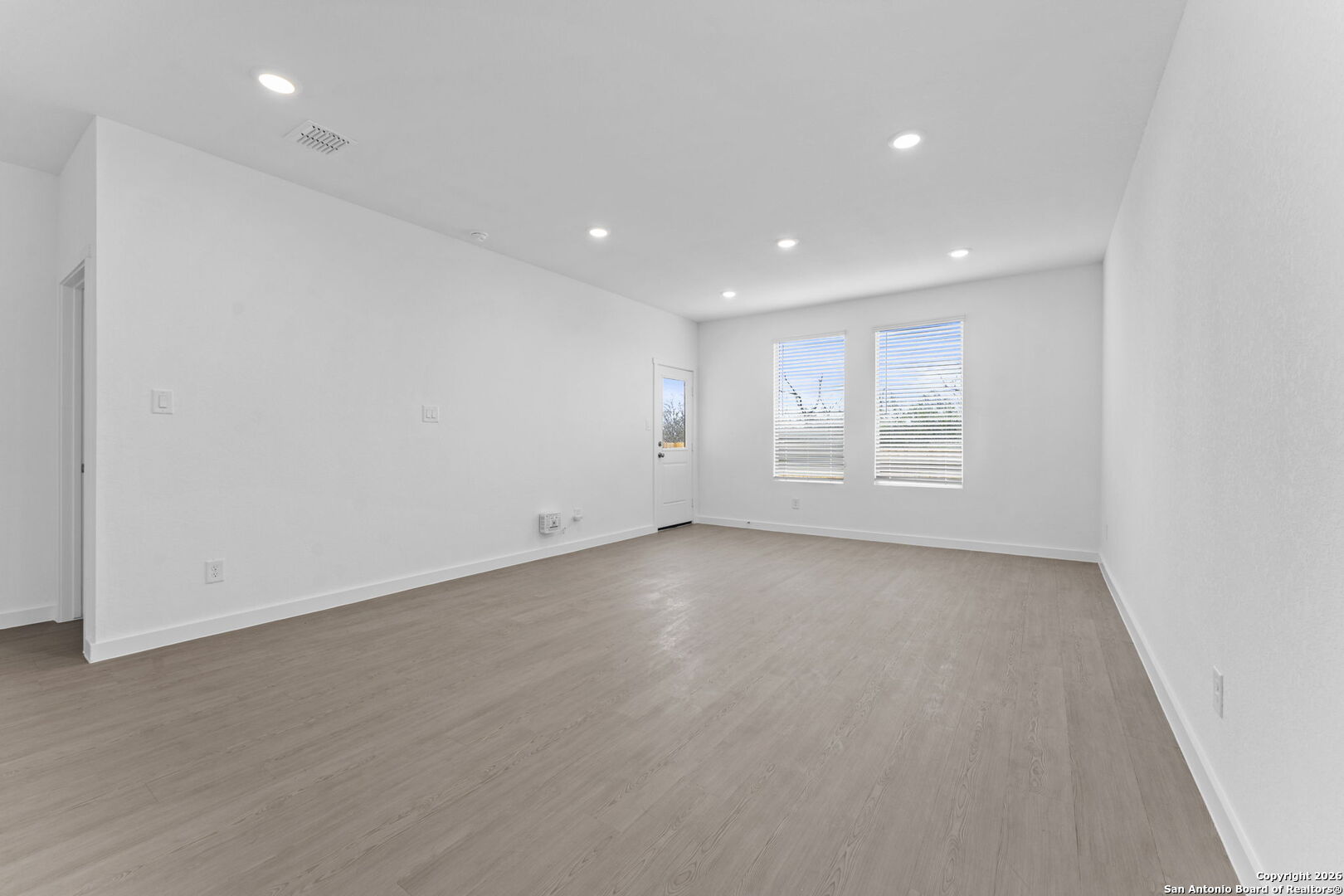 6611 Titan Park