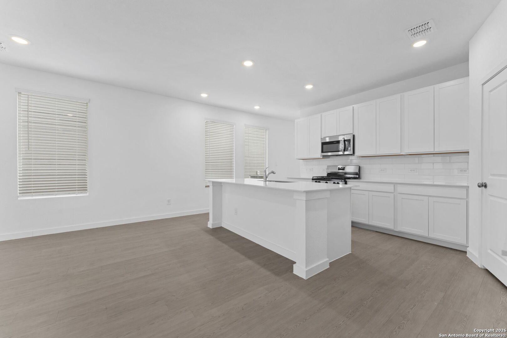 6611 Titan Park