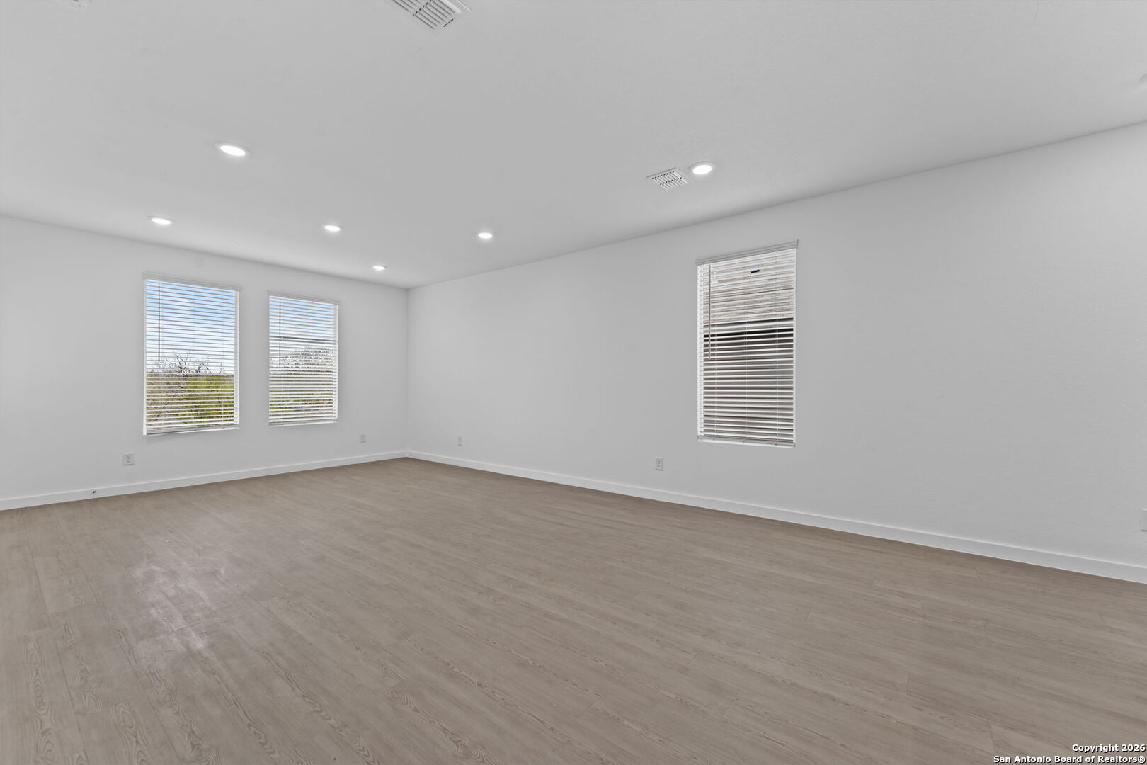 6623 Titan Park
